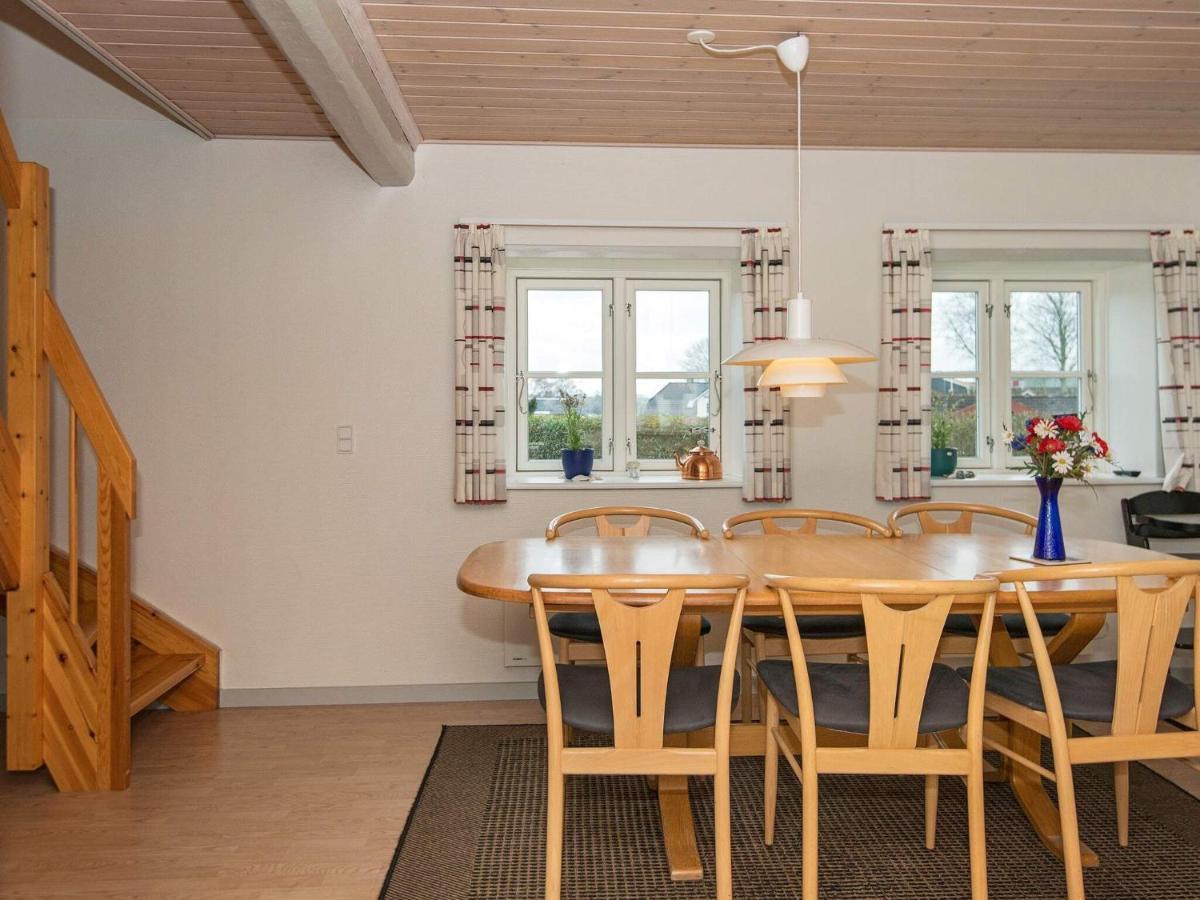 6 Person Holiday Home In Hejls Εξωτερικό φωτογραφία